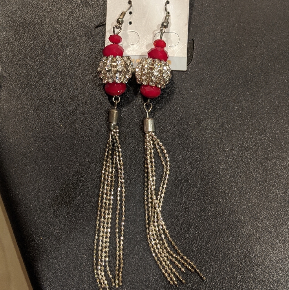 🦄2 for $15🦄 New - Dangly Earrings